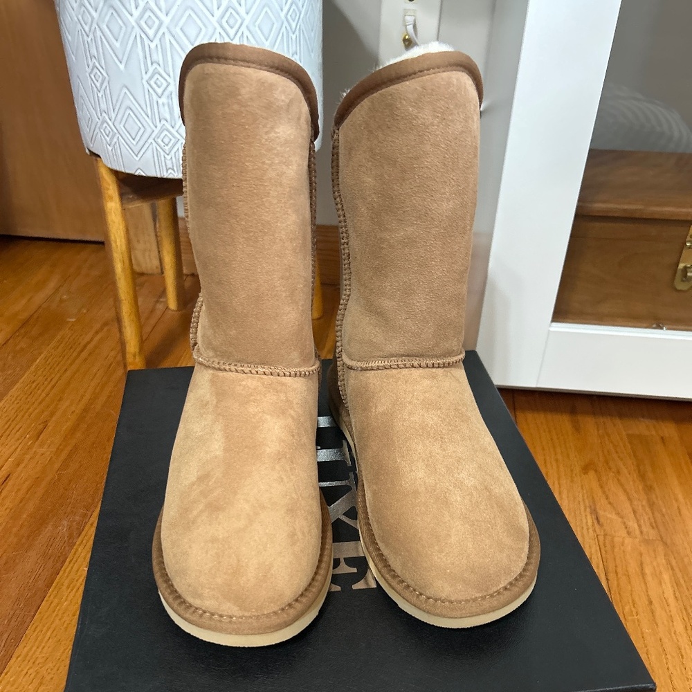 Australia Luxe Collective Cosy Short Boots in Chestnut sz 8